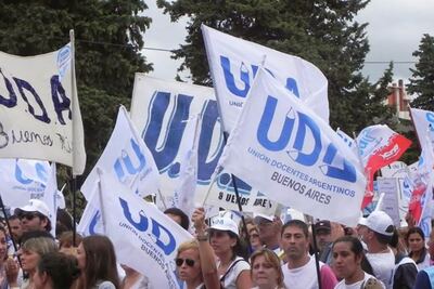El Gobierno y los gremios docentes acordaron un salario mínimo de 40 mil pesos