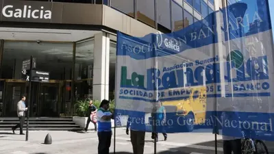 El Gobierno dictó la conciliación obligatoria por el paro bancario