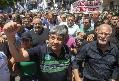 La CGT anunciará en los próximos días "un paro general o una gran movilización"