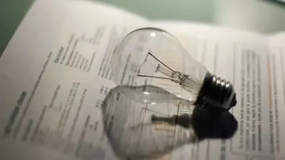 El Gobierno suspendió la audiencia pública para definir aumentos de luz