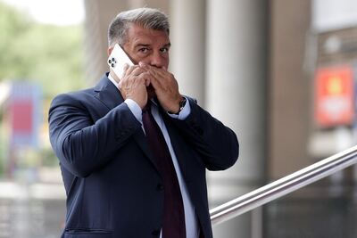 Laporta reconoció charlas con Messi y dijo que hará "todo lo posible" para que vuelva a Barcelona