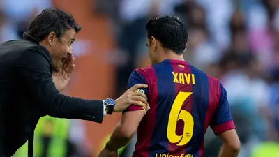 Luis Enrique apuntó contra Xavi Hernández, en la previa de PSG-Barcelona