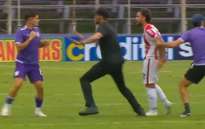 Batalla campal en el fútbol uruguayo: Defensor Sporting y River terminaron a las piñas
