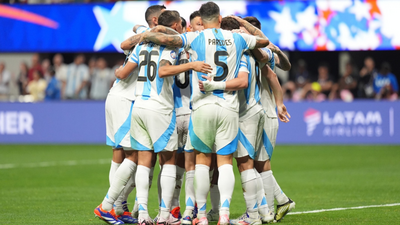 ¿Quién debería ser el 10 de Argentina en esta fecha de Eliminatorias?