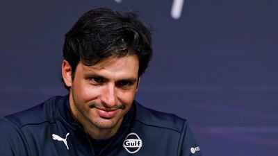 Fórmula 1: Carlos Sainz se quedó con el mejor tiempo en la segunda jornada en Bahrein