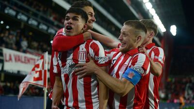 Estudiantes venció 2-1 a Independiente Rivadavia y se subió a lo más alto de la Zona A