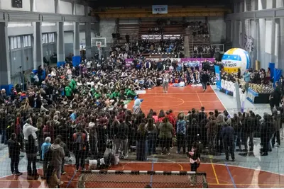 Necochea: El Polideportivo Municipal fue una de las sedes de otra edición multitudinaria del Open Neco de Vóley