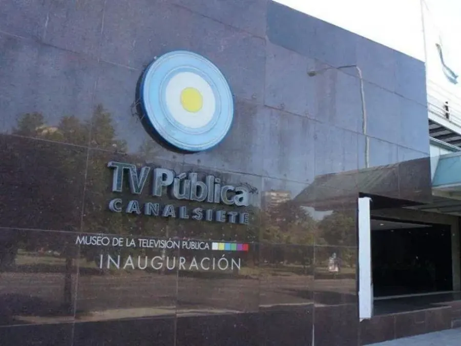 El Gobierno dispuso la intervención de medios públicos