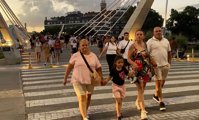 Feriado de la Memoria: Más de un millón de turistas gastaron $ 231 mil millones durante el fin de semana