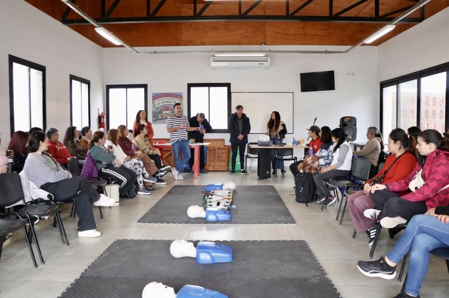 Villa Gesell: Cerca de 40 docentes recibieron capacitación en RCP