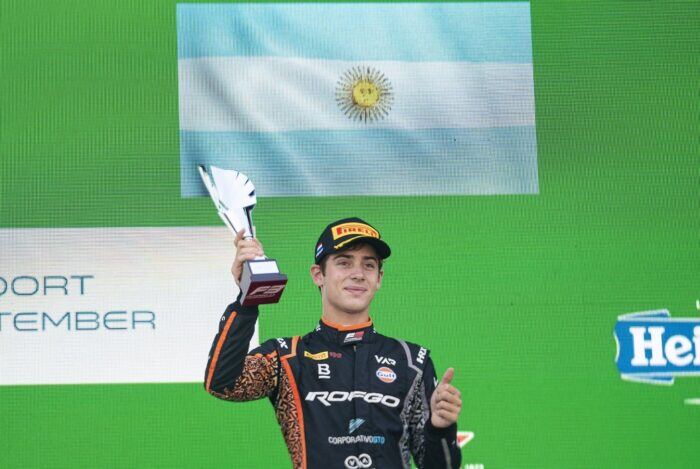 Fórmula 3: Franco Colapinto se lució en Melbourne y ganó la carrera sprint