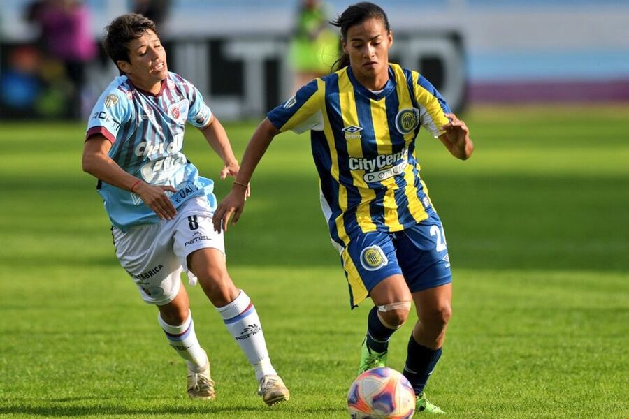 Fútbol femenino: Rosario Central bajó a UAI Urquiza y sonríe Boca
