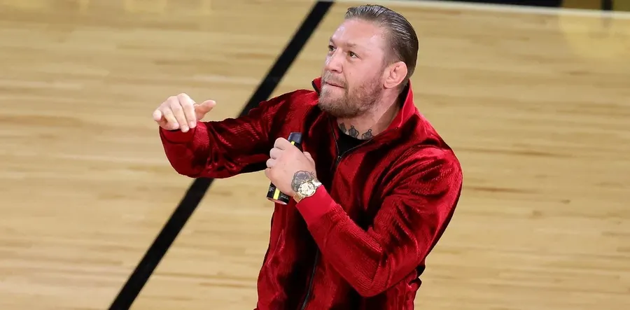Denunciaron a Conor McGregor por abuso en una final de la NBA