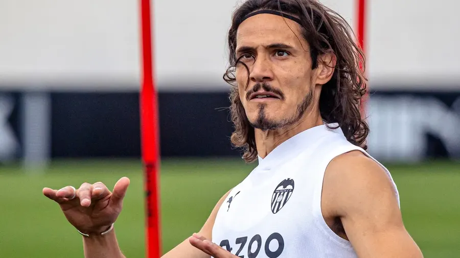 Edinson Cavani se acerca a Boca: avanzan las negociaciones con su representante