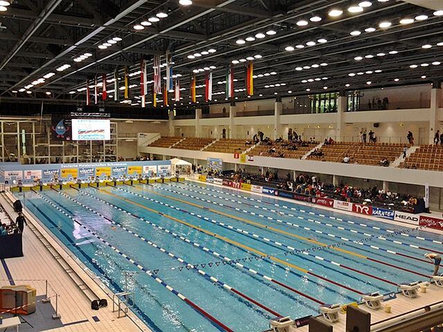 Natación: probarán una categoría "abierta" para que puedan participar personas transgénero