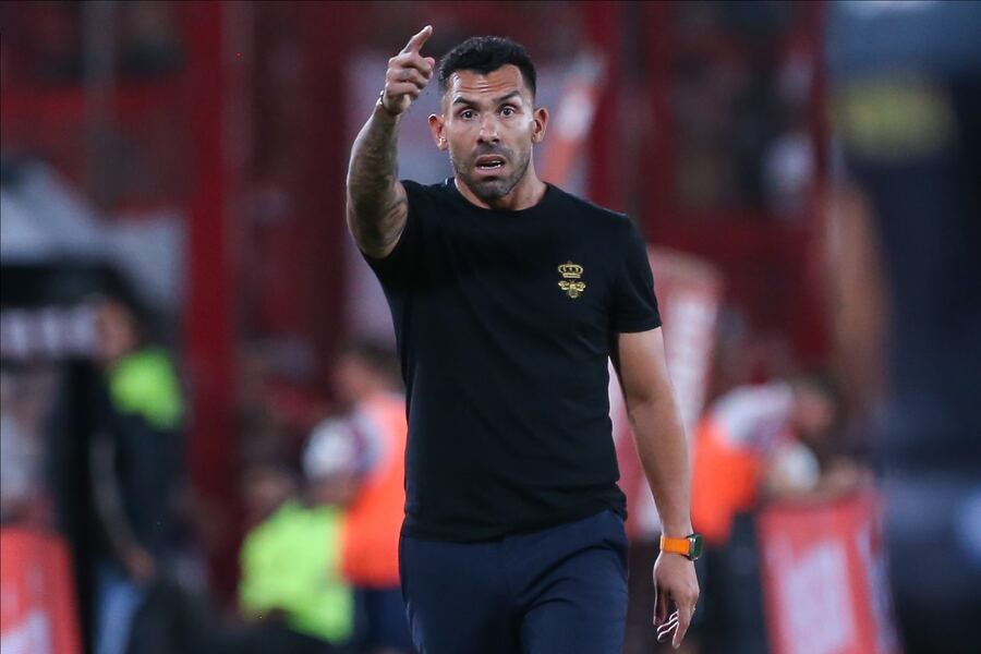 Salió la sanción a Tevez luego de sus dichos contra el árbitro Dóvalo
