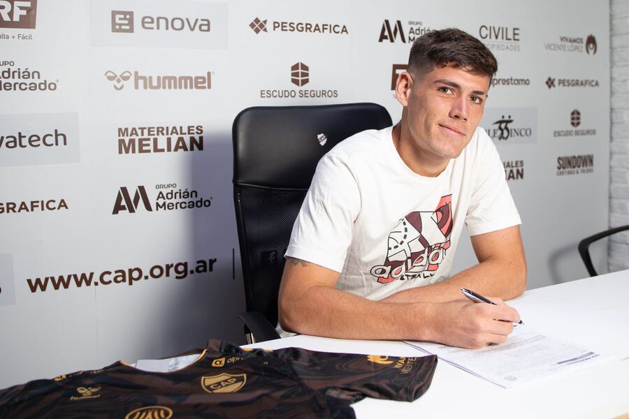 Franco Díaz fue separado de Newell’s por ser hincha de Rosario Central