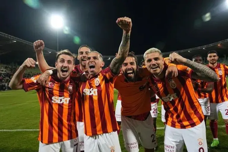 Insólito final en el fútbol turco: Icardi anotó y el Galatasaray se consagró campeón tras el abandono de su rival