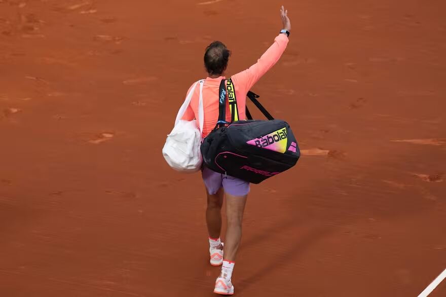 Nadal no pudo ante De Miñaur y se despidió en Barcelona
