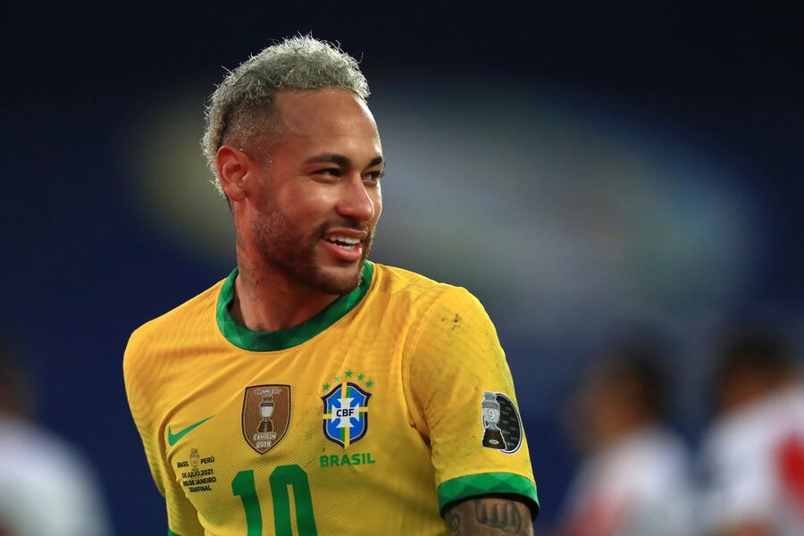 Neymar fue convocado otra vez en la selección de Brasil y jugará ante Colombia y Argentina