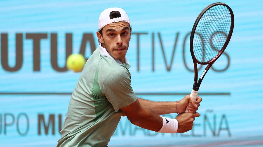 Cerúndolo aplastó a Struff y se metió en los octavos de final del ATP 500 de Múnich