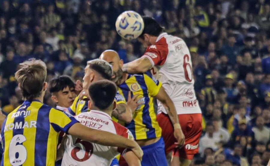 Huracán le ganó a Rosario Central por 1 a 0 y es semifinalista del Torneo Apertura 2025