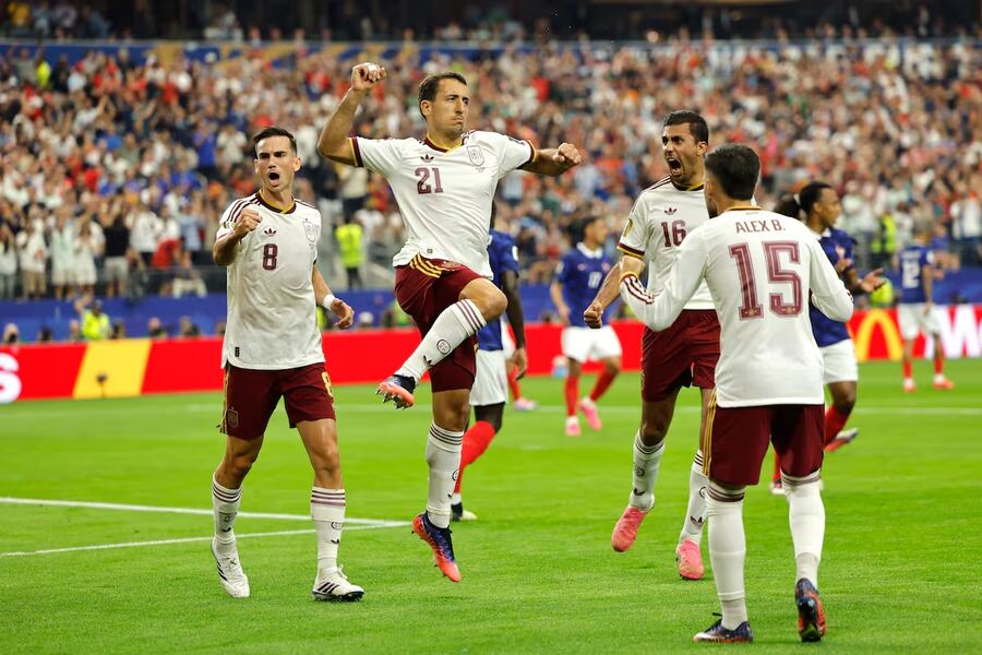 España derrotó con autoridad a Francia y clasificó a la final del Mundial 2026: espera por Argentina o Inglaterra