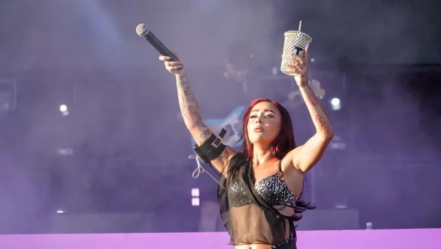 Tuli desnuda sus canciones en "XO Sessions"